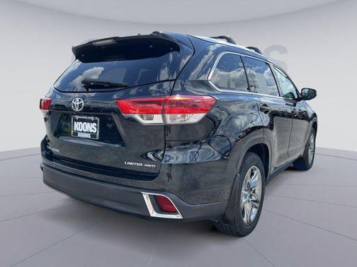 2017 Toyota Highlander Limited Platinum