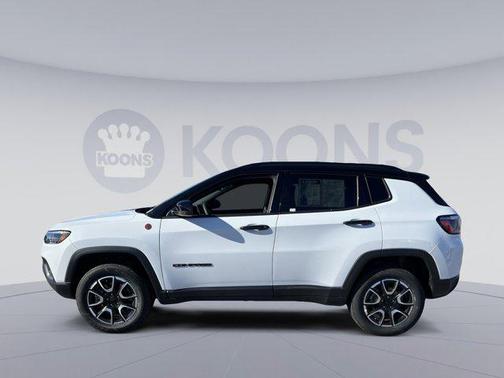 2024 Jeep Compass Trailhawk