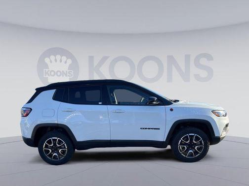 2024 Jeep Compass Trailhawk