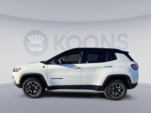 2024 Jeep Compass Trailhawk