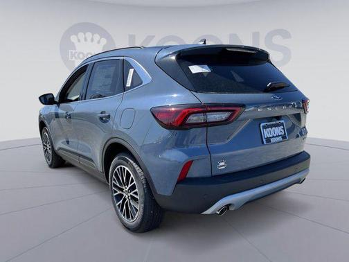 2025 Ford Escape Base