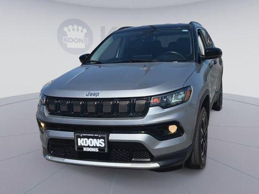 Billet Silver Metallic Clearcoat 2022 Jeep Compass Limited