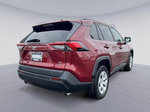 2019 Toyota RAV4 LE