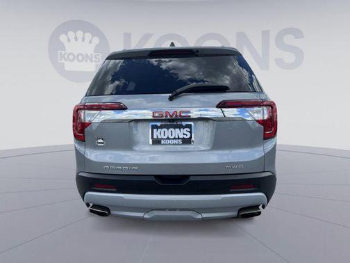 2023 GMC Acadia AWD SLT