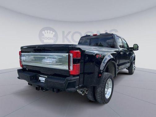 2025 Ford F-450 Platinum