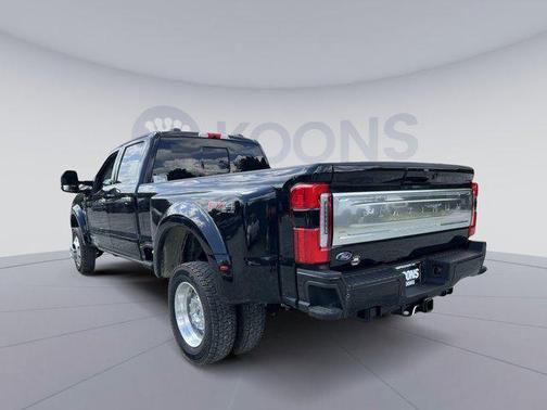 2025 Ford F-450 Platinum