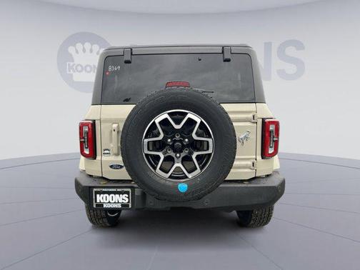 2025 Ford Bronco Outer Banks