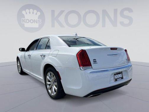 2016 Chrysler 300 S