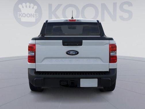 Space White Metallic 2026 Ford Maverick Lariat