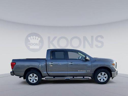 2019 Nissan Titan SV