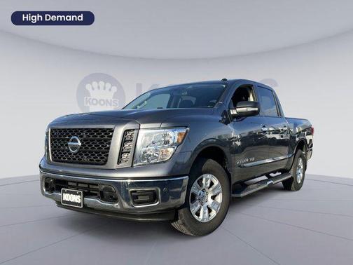2019 Nissan Titan SV