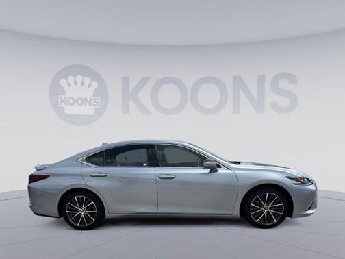 2022 Lexus ES 350 Base