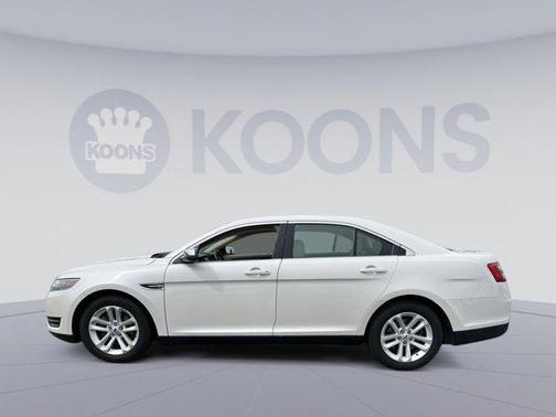 2017 Ford Taurus Limited