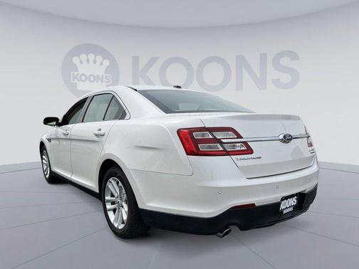 2017 Ford Taurus Limited