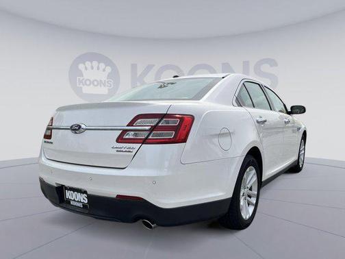 2017 Ford Taurus Limited