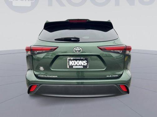 2024 Toyota Highlander XLE