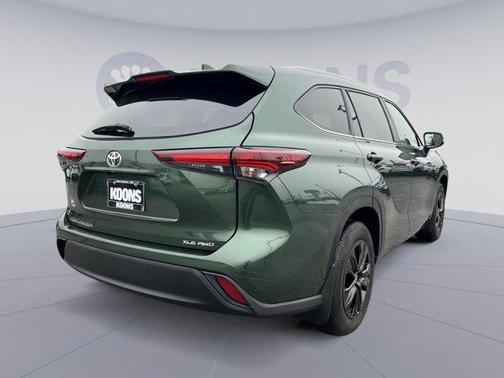 2024 Toyota Highlander XLE