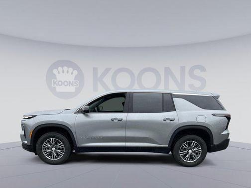 2024 Chevrolet Traverse LS