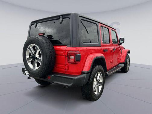 Firecracker Red Clearcoat 2018 Jeep Wrangler Unlimited Sahara