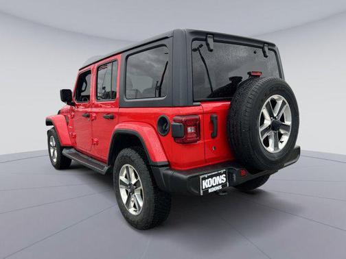 Firecracker Red Clearcoat 2018 Jeep Wrangler Unlimited Sahara