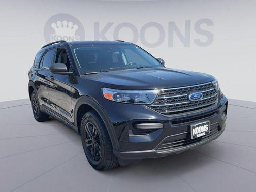 Agate Black Metallic 2023 Ford Explorer XLT