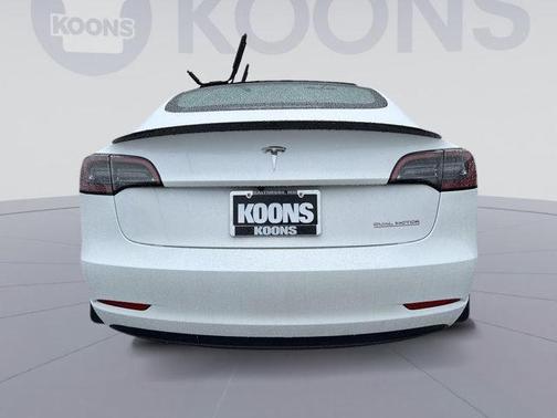 2023 Tesla Model 3 Performance