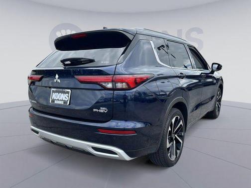 2023 Mitsubishi Outlander PHEV SEL
