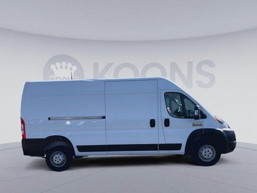 Bright White Clearcoat 2022 RAM ProMaster 2500 High Roof