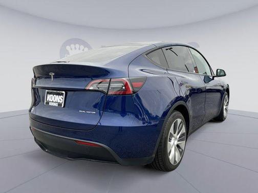 2021 Tesla Model Y Long Range Dual Motor All-Wheel Drive