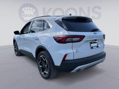 2025 Ford Escape Platinum