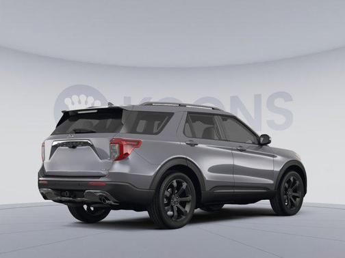 Carbonized Gray Metallic 2023 Ford Explorer XLT