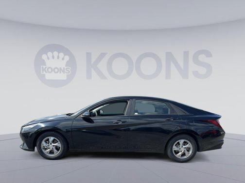 2021 Hyundai ELANTRA SE