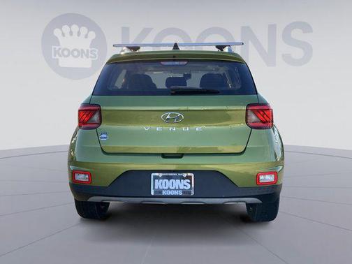 2022 Hyundai VENUE SEL