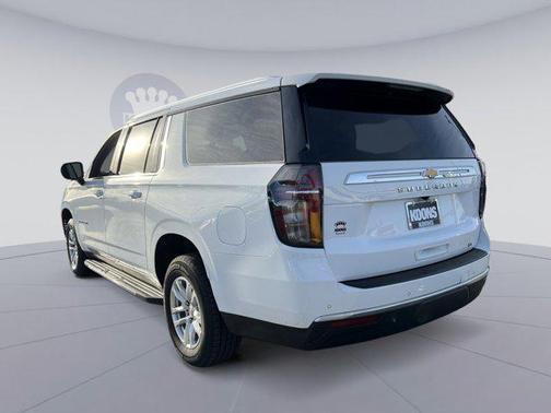 2024 Chevrolet Suburban LT