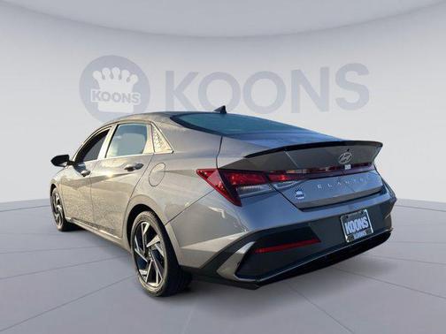 2025 Hyundai ELANTRA Sport