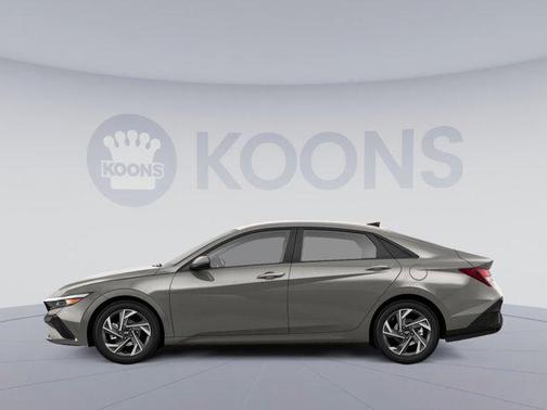 2025 Hyundai ELANTRA Sport