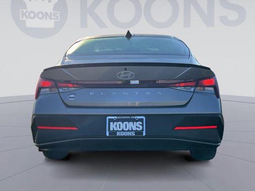2025 Hyundai ELANTRA Sport