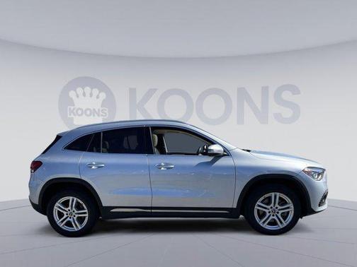 2021 Mercedes-Benz GLA 250 Base 4MATIC