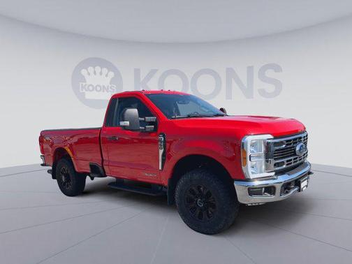 Race Red 2023 Ford F-350 XLT