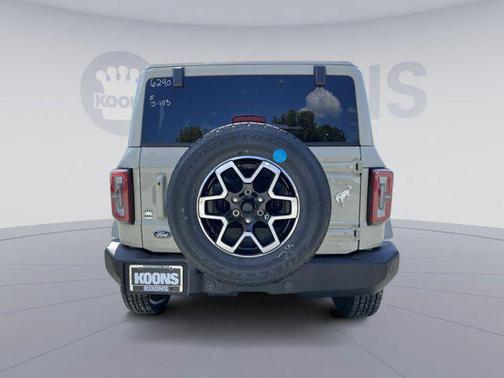 2025 Ford Bronco Outer Banks