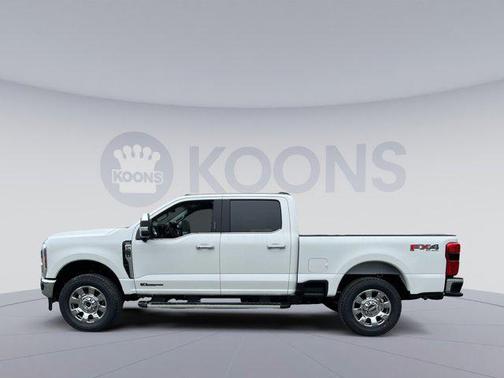 Star White Metallic Tri-Coat 2026 Ford F-250 Lariat