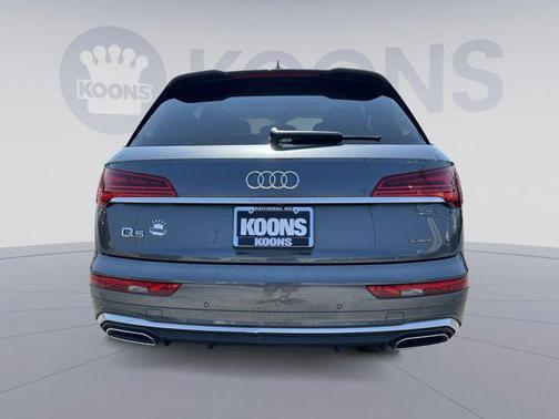 2022 Audi Q5 45 S line Premium Plus