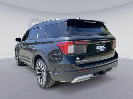 Agate Black Metallic 2026 Ford Explorer Platinum