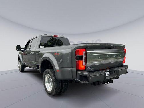 2025 Ford F-450 Platinum