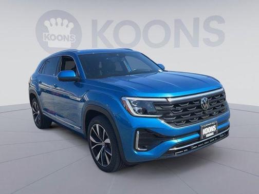 Kingfisher Blue Metallic 2024 Volkswagen Atlas Cross Sport 2.0T SEL Premium
