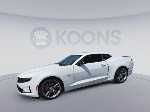 Summit White 2019 Chevrolet Camaro 1LT