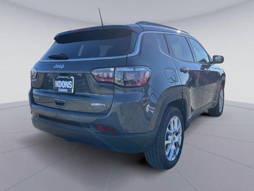 2024 Jeep Compass Latitude Lux