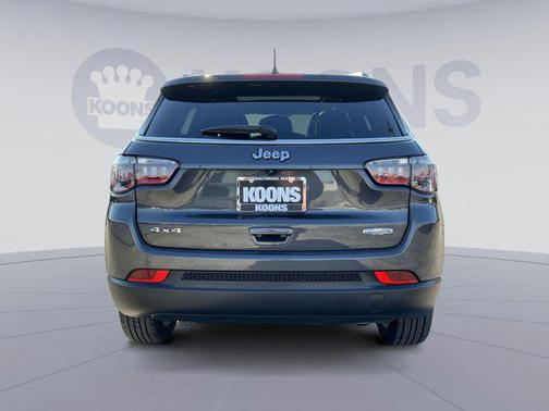 2024 Jeep Compass Latitude Lux