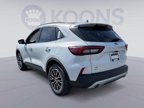 2025 Ford Escape Base