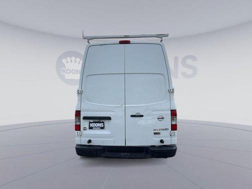 2014 Nissan NV Cargo NV2500 HD SV V6